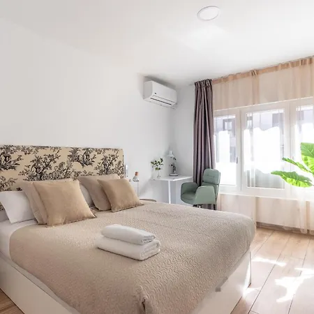 Apartamento Residencia *